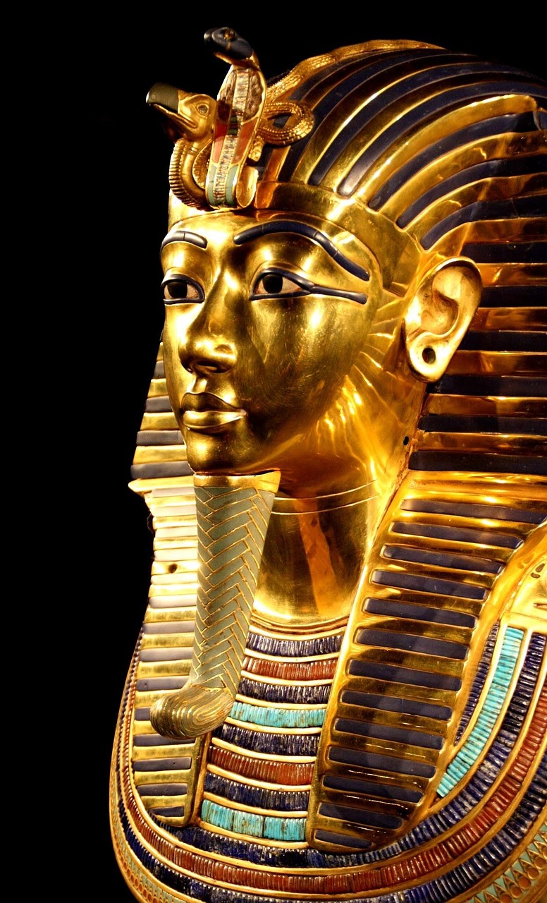 tutankhamun, pharaoh, mask, gold mask, egyptian, historical, death mask, pharaonic, egypt, gold, treasure, tutankhamun, egypt, Photographer taking a picture of the Pyramid of Giza under the bright Egyptian sun.Hani- travel - резервирайте lux- аранжмани Hugrada Egipet, all inclusive , пирамидиHani- travel - резервирайте lux- аранжмани Hugrada Egipet, all inclusive , пирамиди